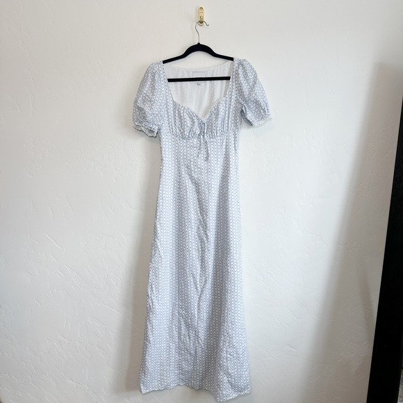 Reformation | Cherise 100% Linen Floral Puff Sleeve Midi Dress‎ in Cindy Blue - Picture 5 of 9